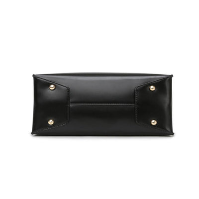 Lydia | Minimalistic Elegant